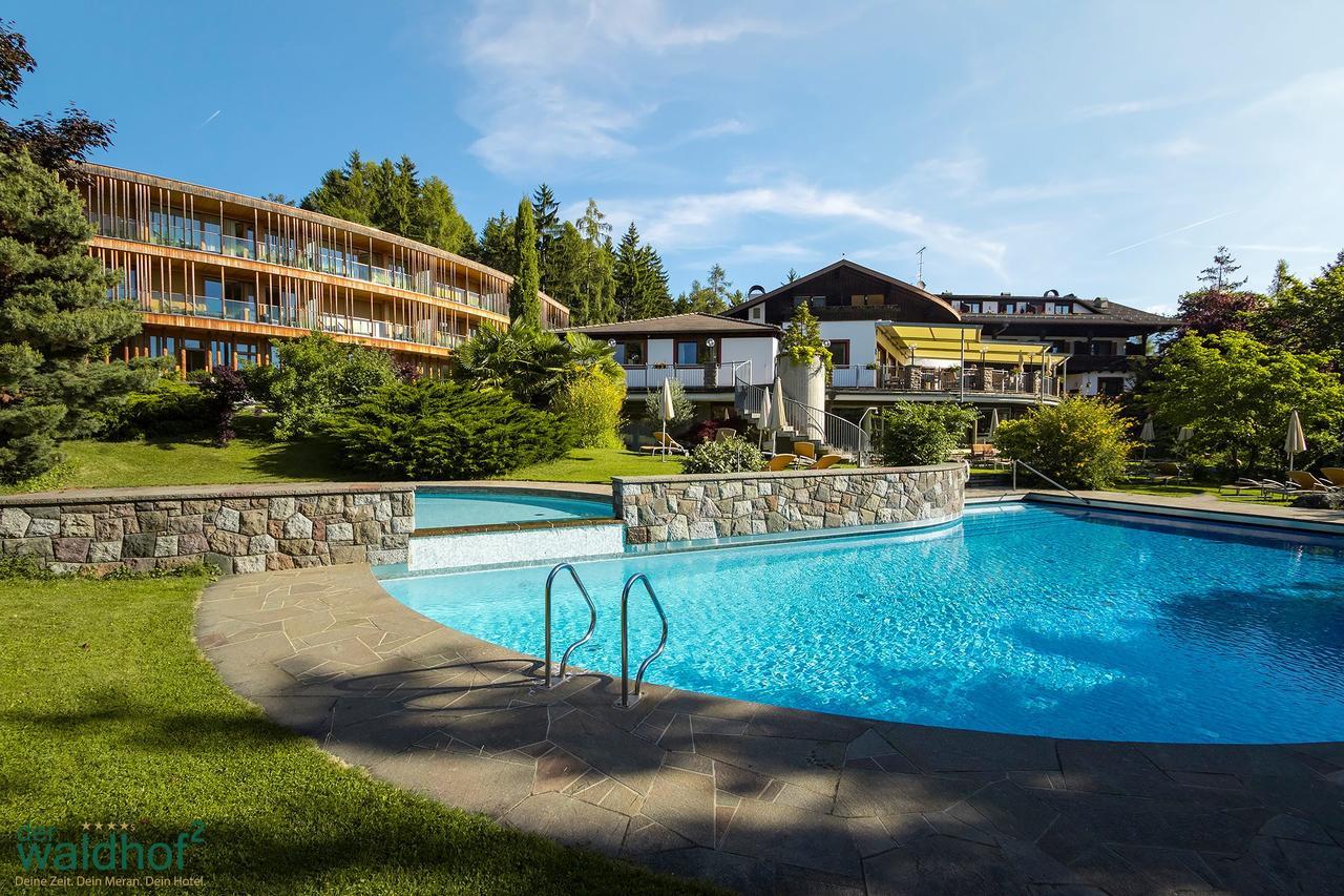 Der Waldhof Hotel Волан Екстериор снимка